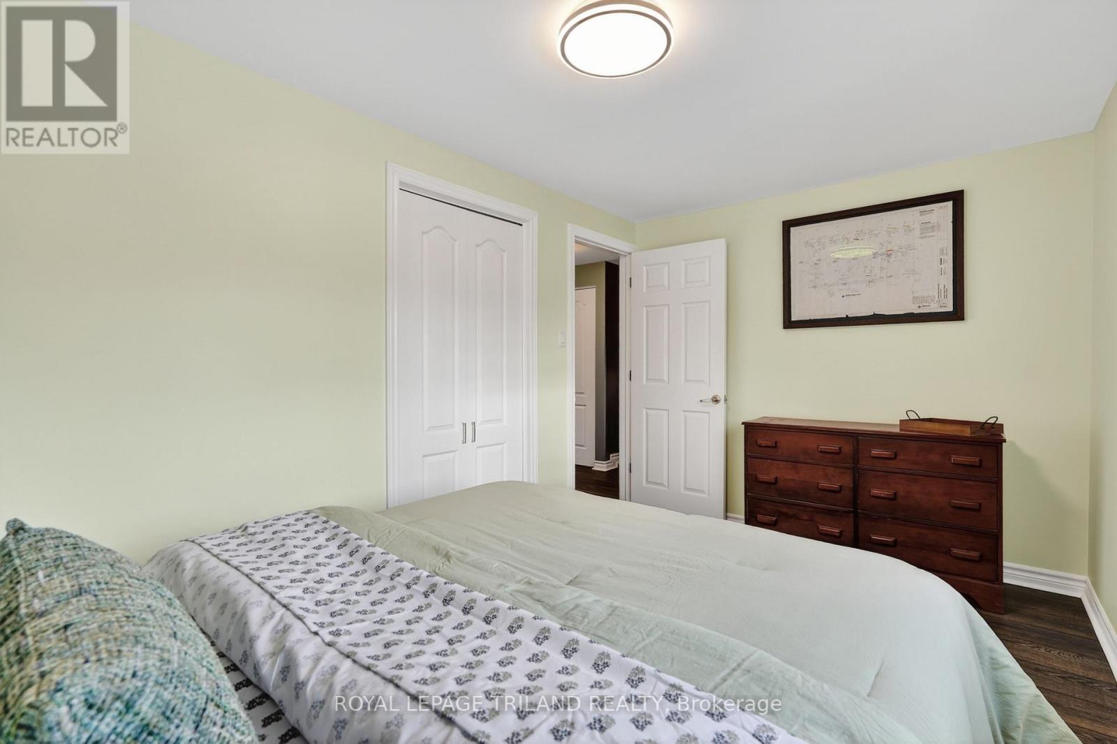 Photo 23 of 41 for 156 Antrim Crescent