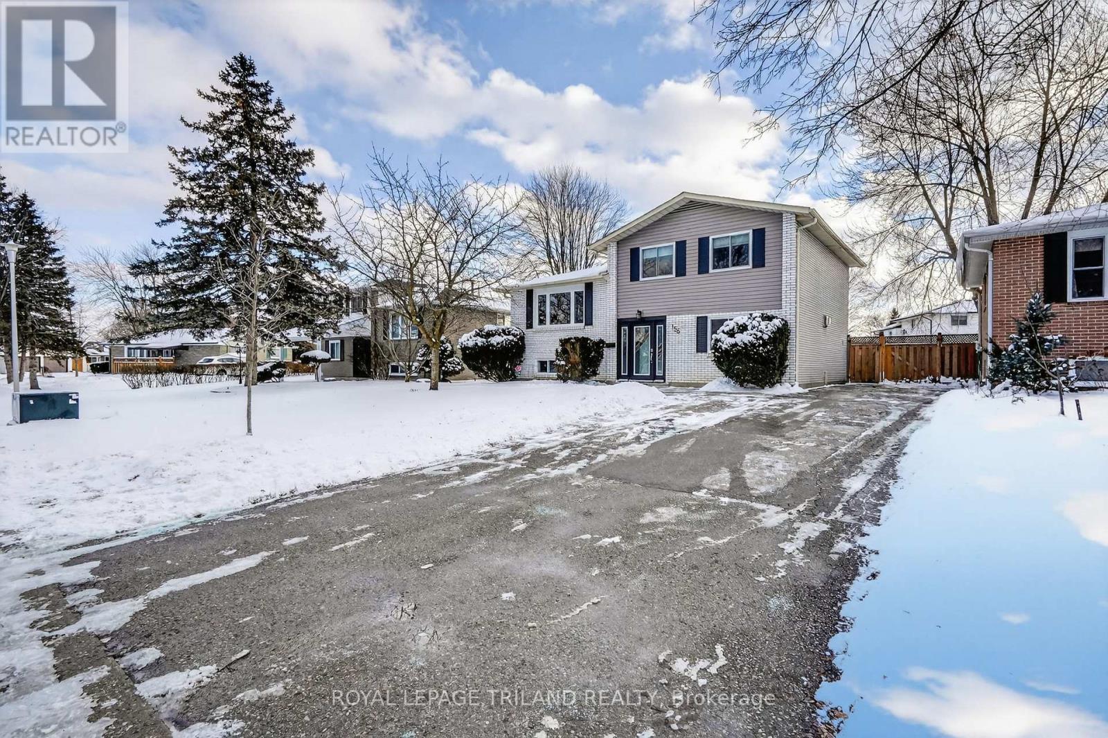 Photo 37 of 41 for 156 Antrim Crescent