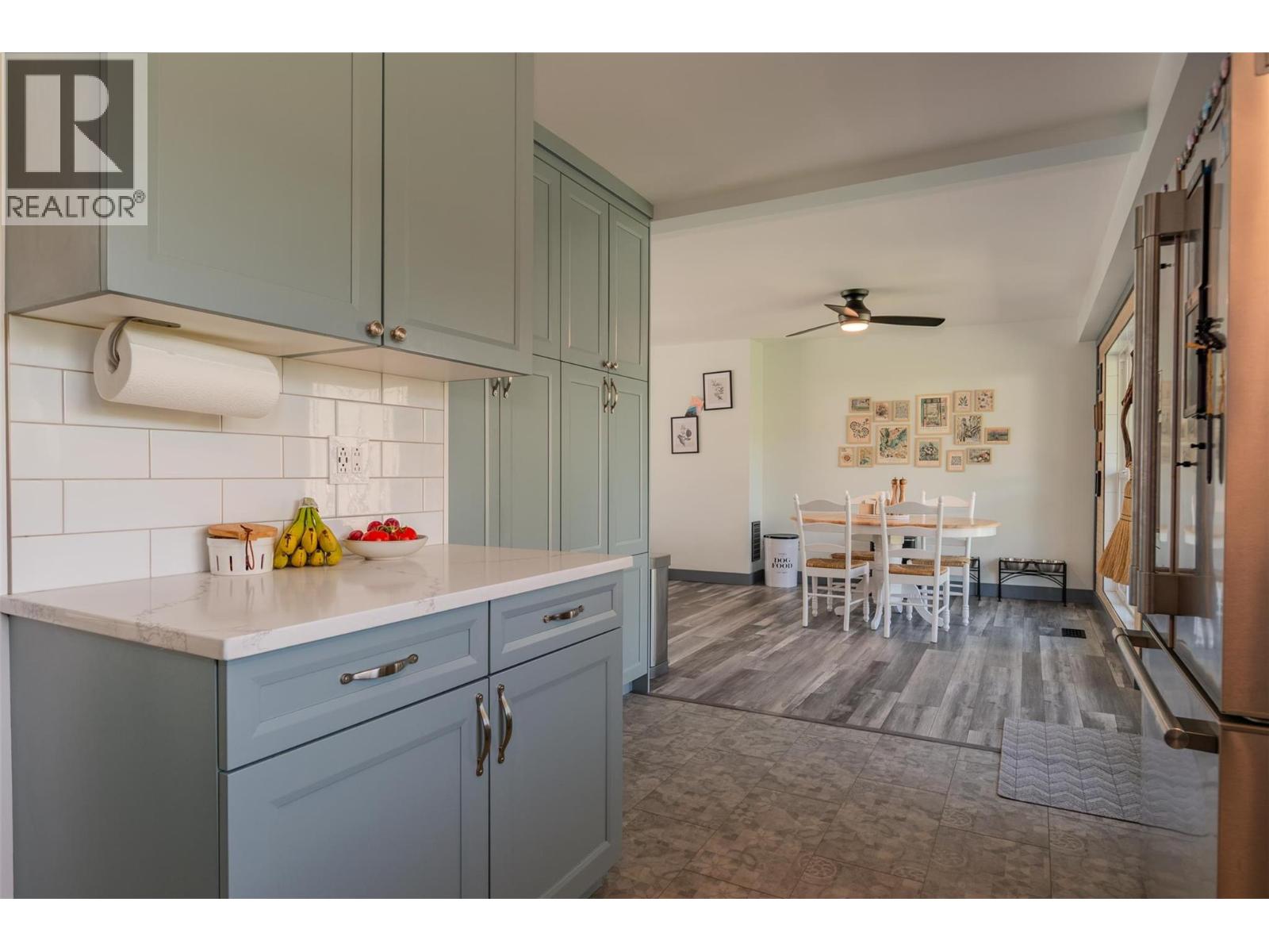 301 Sylvia Crescent, Trail, British Columbia  V1R 1A4 - Photo 11 - 10375099