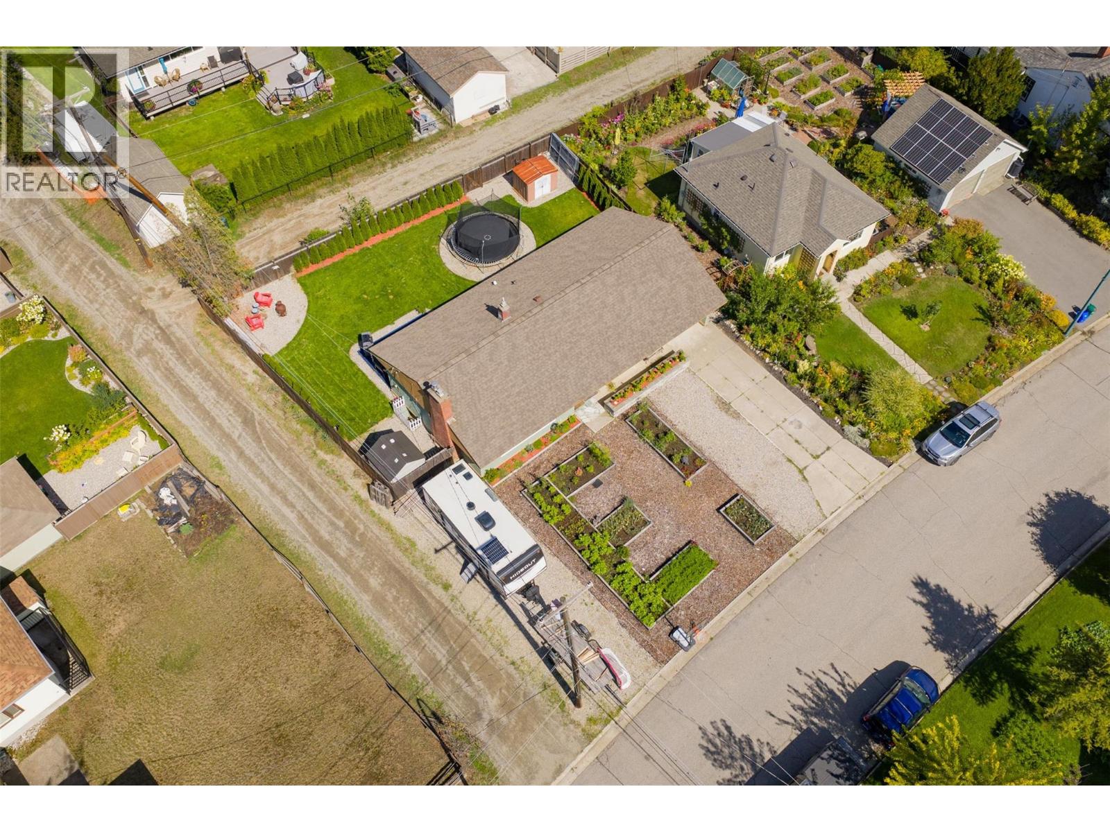 301 Sylvia Crescent, Trail, British Columbia  V1R 1A4 - Photo 41 - 10375099