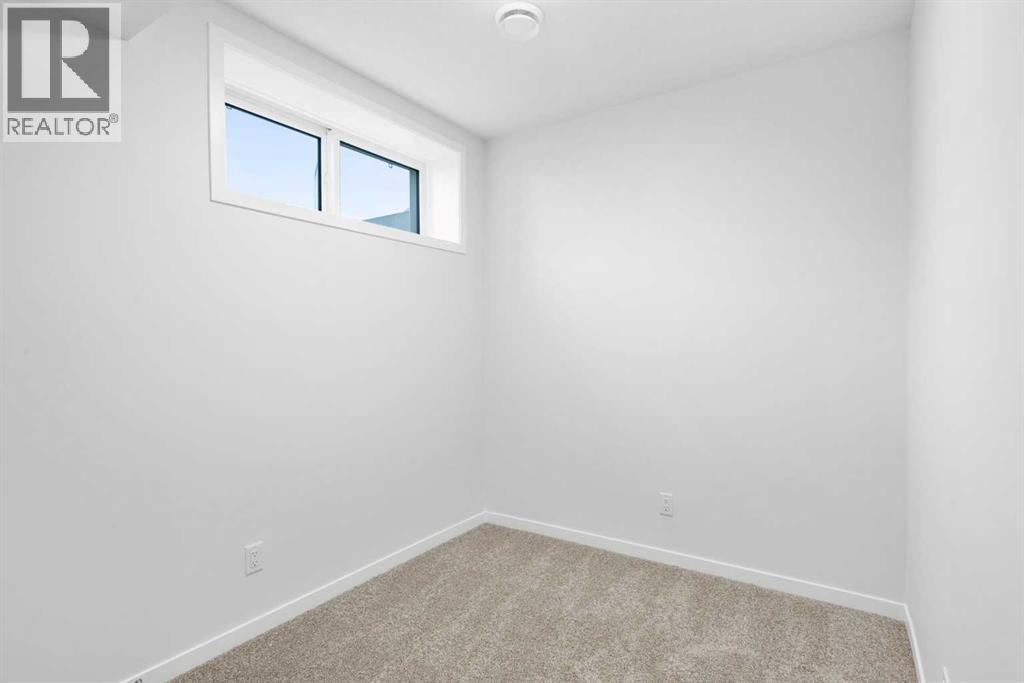 17 Creekview Manor Sw, Calgary, Alberta  T2X 5Y4 - Photo 37 - A2284416