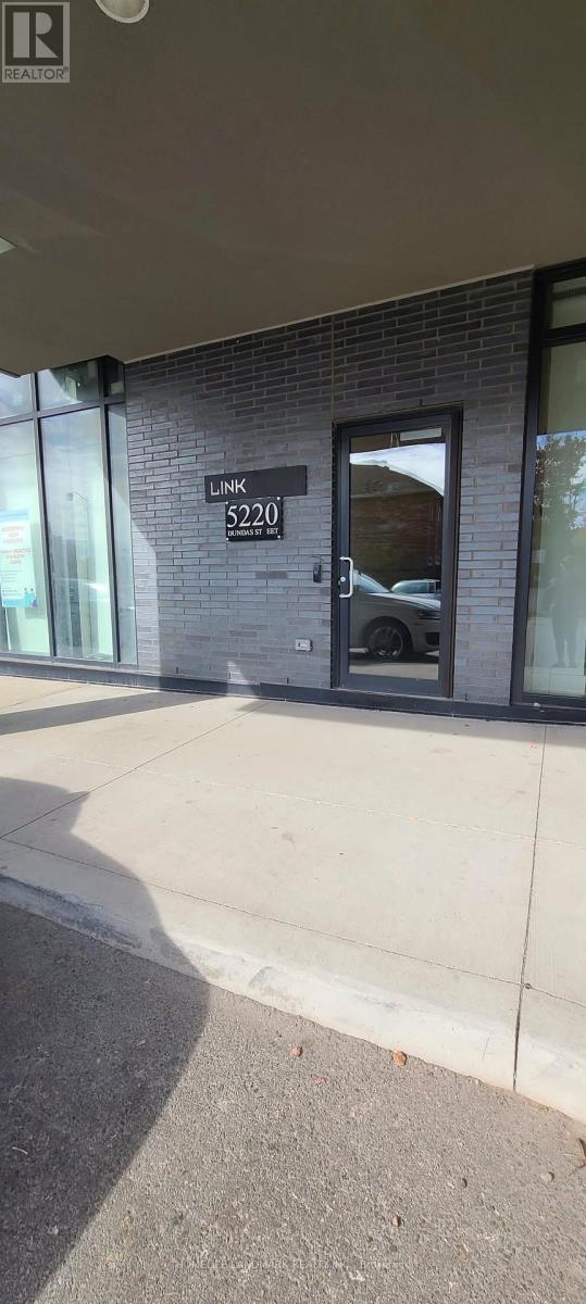 D414 - 5220 Dundas Street, Burlington, Ontario  L7L 0J4 - Photo 4 - W12656620