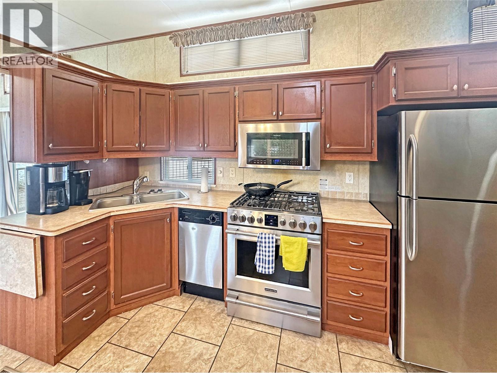 4155 3 Highway Unit# 160, Keremeos, British Columbia  V0X 1N1 - Photo 9 - 10371765