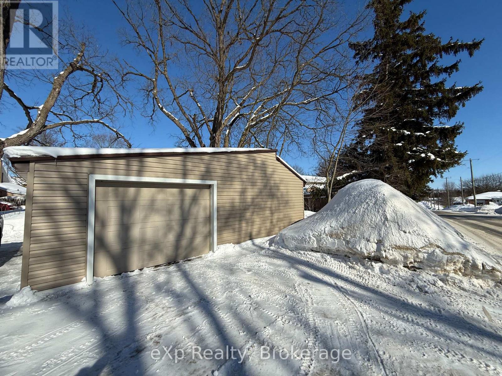 630 Gibson Street, Brockton, Ontario  N0G 2V0 - Photo 5 - X12771750