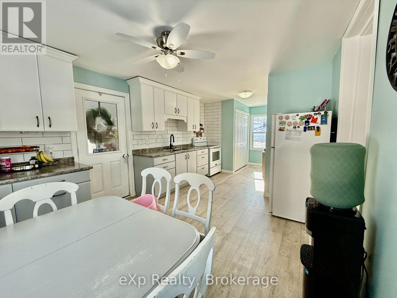 630 Gibson Street, Brockton, Ontario  N0G 2V0 - Photo 7 - X12771750