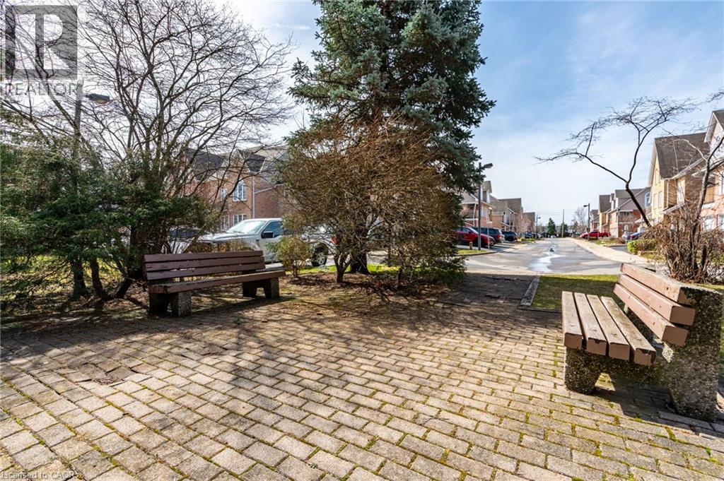 2075 Walkers Line Unit# 246, Burlington, Ontario  L7M 4G7 - Photo 36 - 40796062