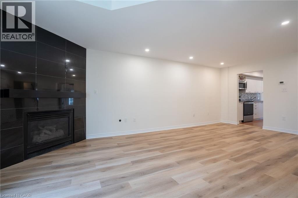 2075 Walkers Line Unit# 246, Burlington, Ontario  L7M 4G7 - Photo 7 - 40796062