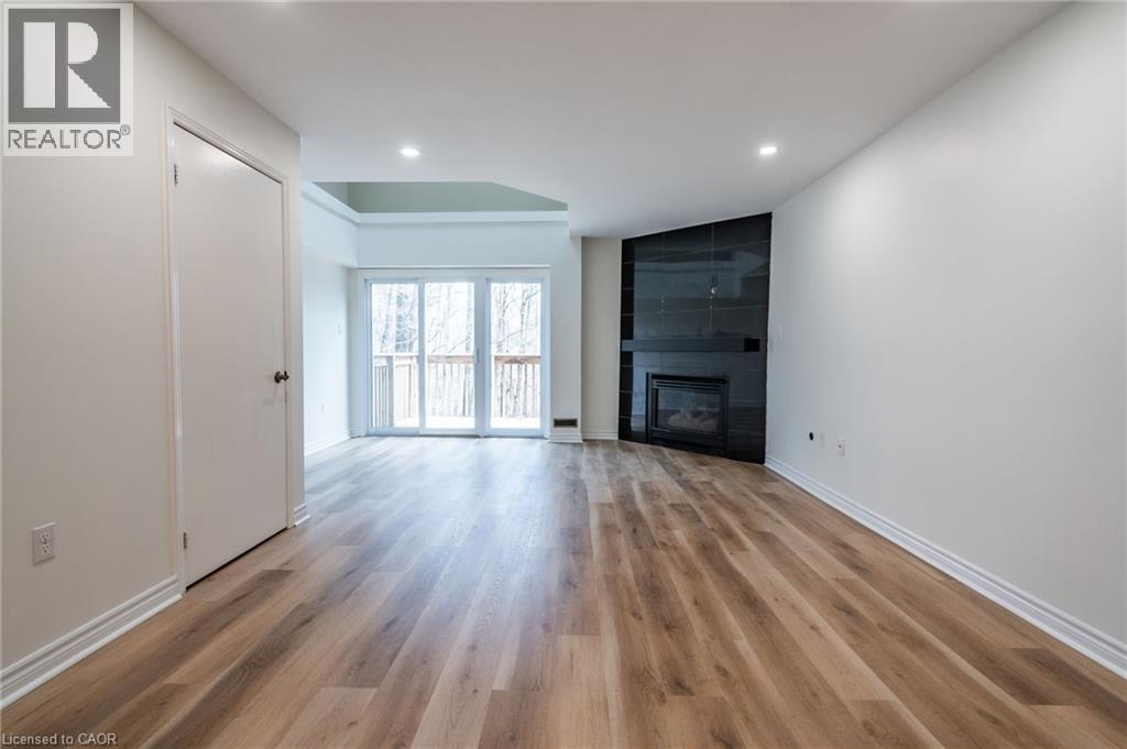 2075 Walkers Line Unit# 246, Burlington, Ontario  L7M 4G7 - Photo 5 - 40796062