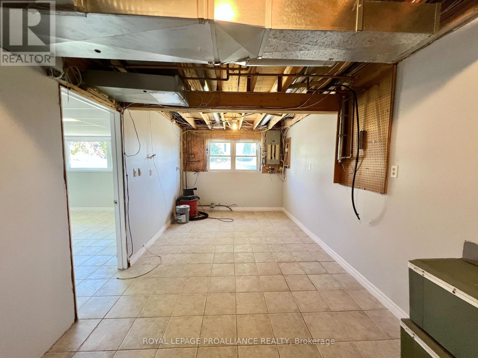 444 County Road 19, Prince Edward County (Ameliasburg Ward), Ontario  K0K 1A0 - Photo 24 - X12771700