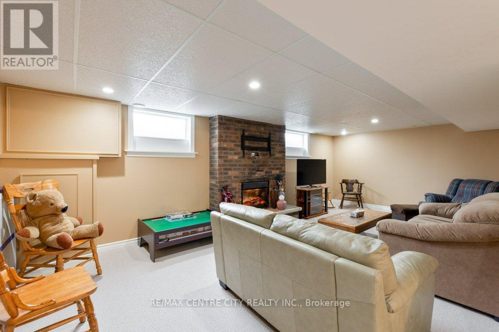 6579 Bostwick Road, Central Elgin, Ontario  N0L 2L0 - Photo 20 - X12771808