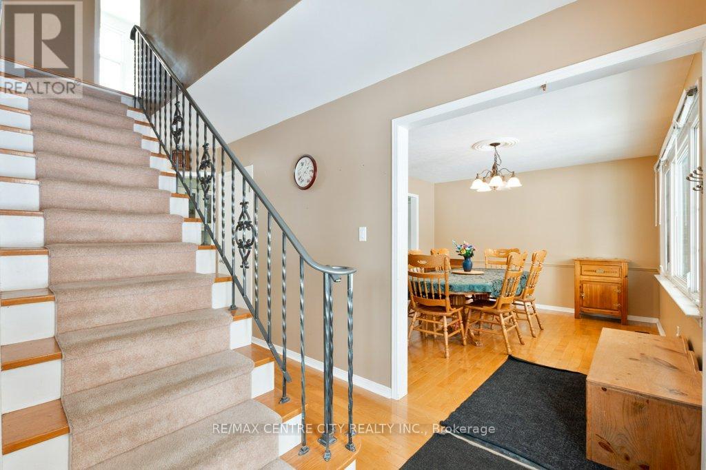 6579 Bostwick Road, Central Elgin, Ontario  N0L 2L0 - Photo 7 - X12771808