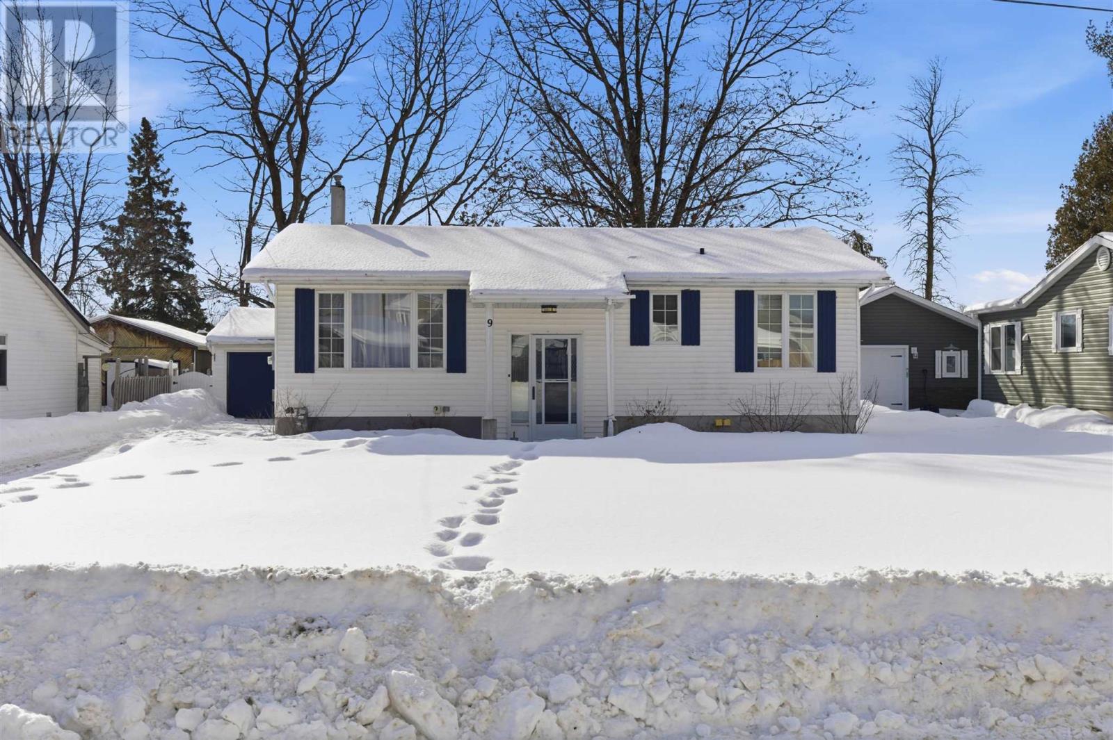 9 Buchan Ave, Blind River, Ontario  P0R 1B0 - Photo 2 - SM260258