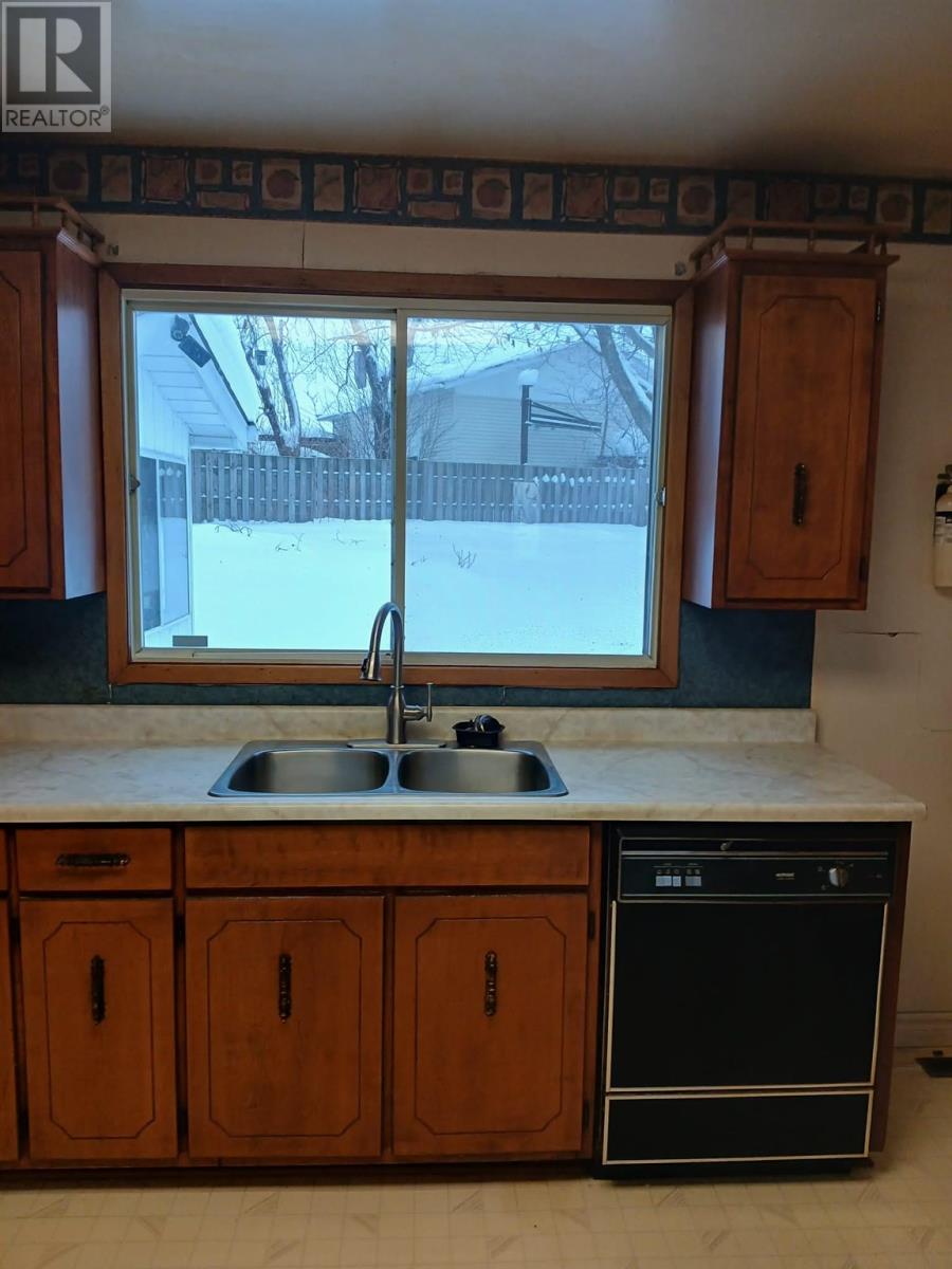 21 Bracken Pl, Elliot Lake, Ontario  P5A 1L5 - Photo 10 - SM260259