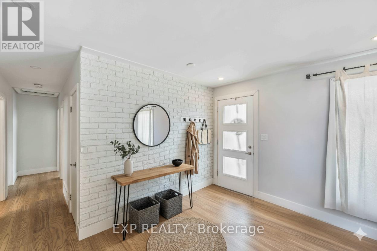 44 Sherry Lane, Ottawa, Ontario  K2G 3L8 - Photo 3 - X12771628