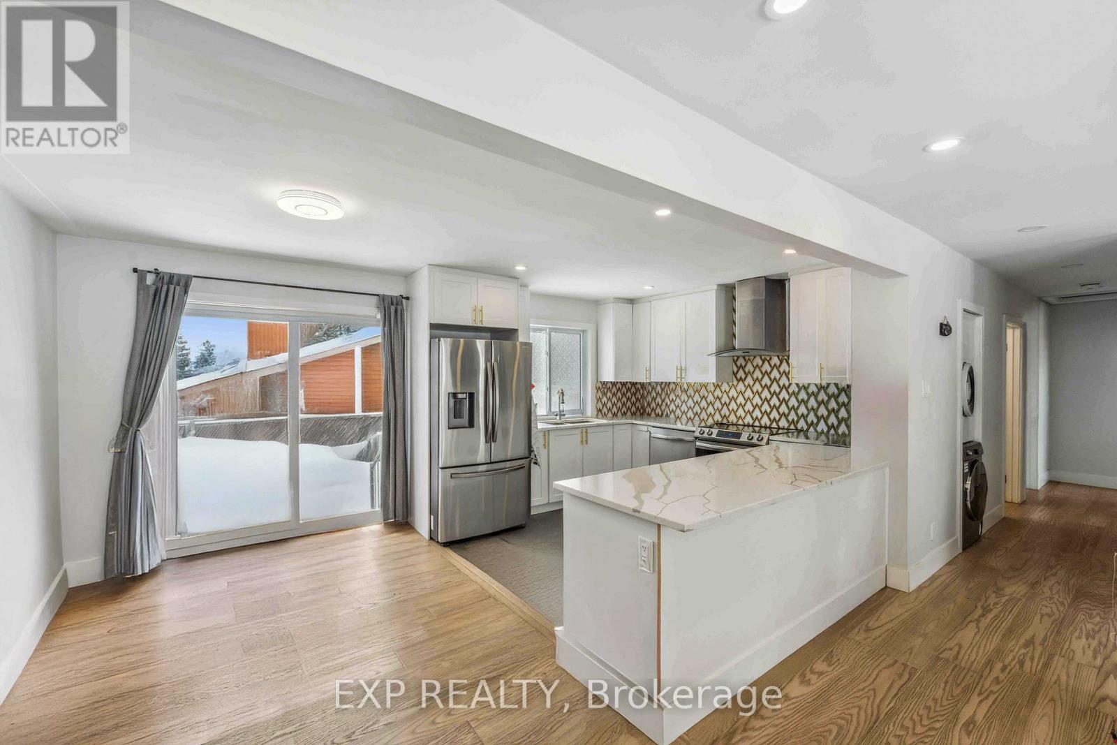 44 Sherry Lane, Ottawa, Ontario  K2G 3L8 - Photo 7 - X12771628