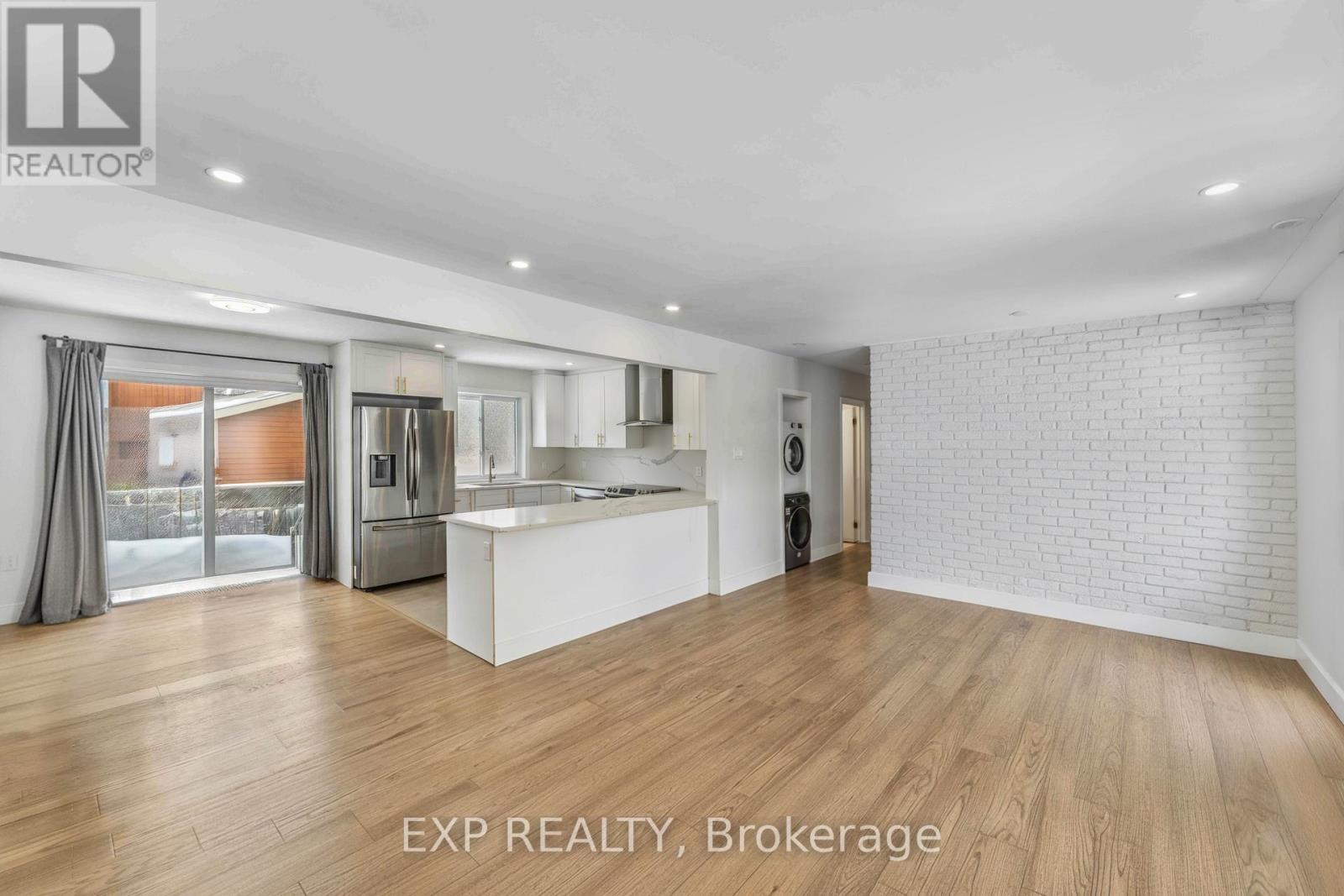 44 Sherry Lane, Ottawa, Ontario  K2G 3L8 - Photo 8 - X12771628