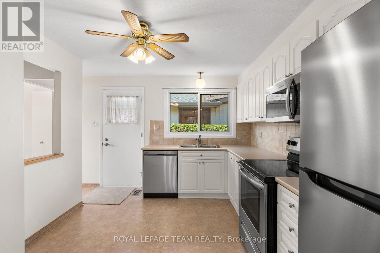 47 Kidgrove Gardens, Ottawa, Ontario  K2G 3W7 - Photo 15 - X12771706