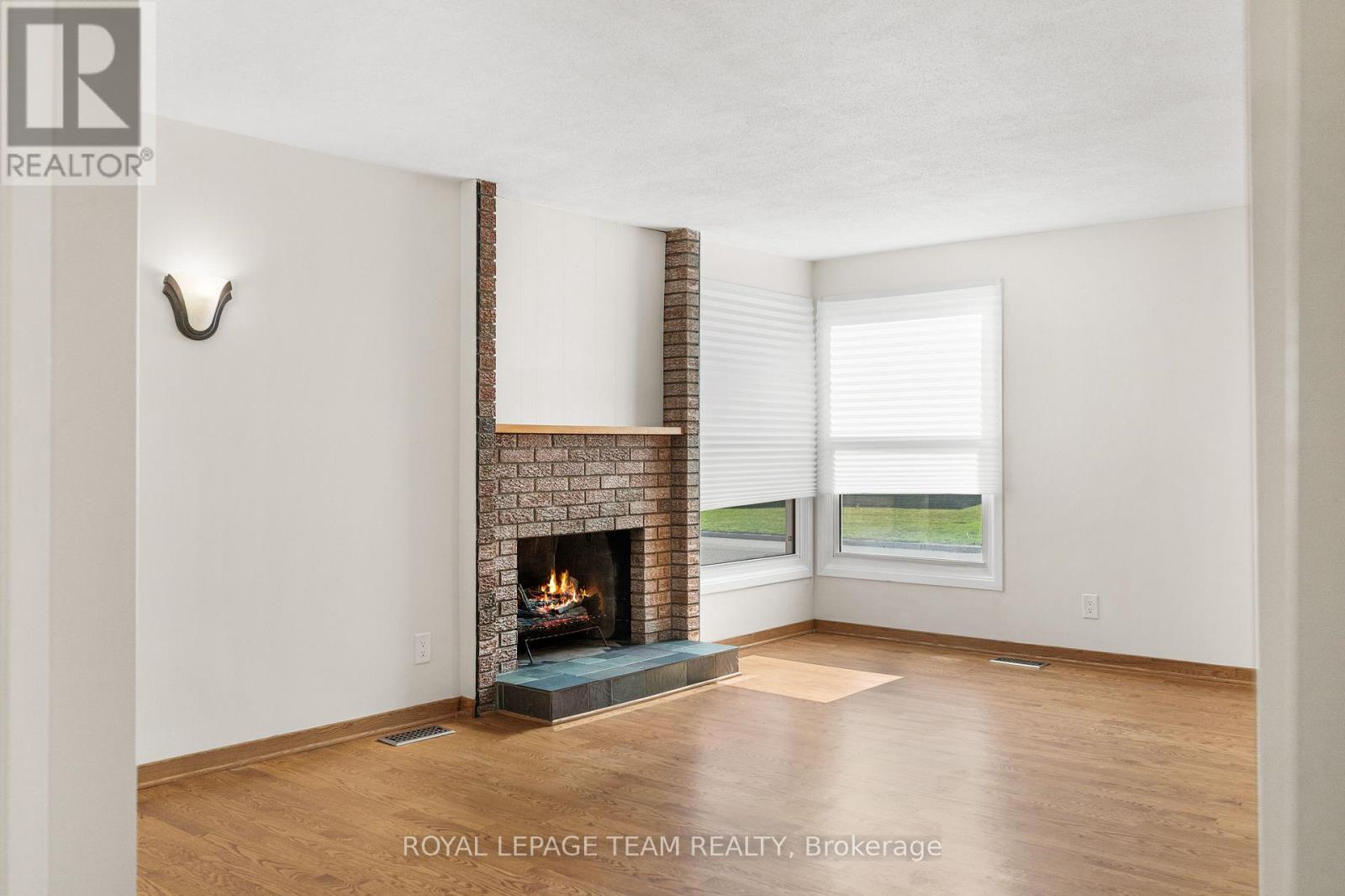 47 Kidgrove Gardens, Ottawa, Ontario  K2G 3W7 - Photo 6 - X12771706