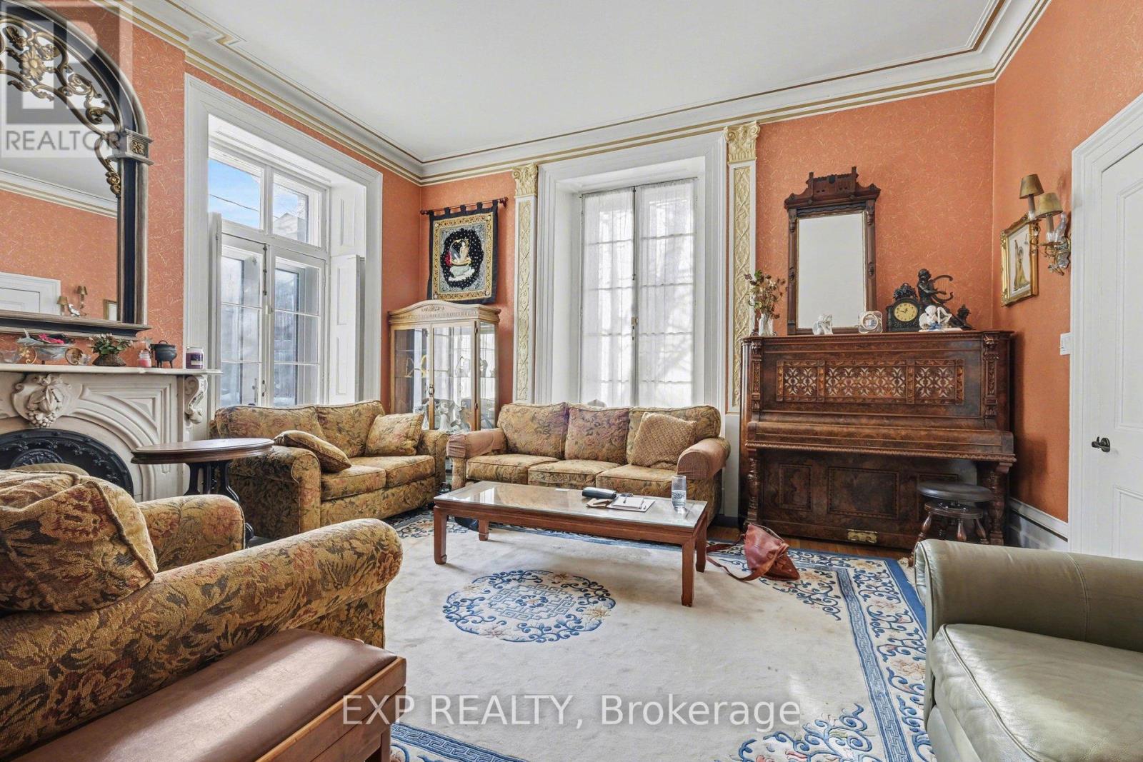 149 Daly Avenue, Ottawa, Ontario  K1N 6E8 - Photo 5 - X12771740