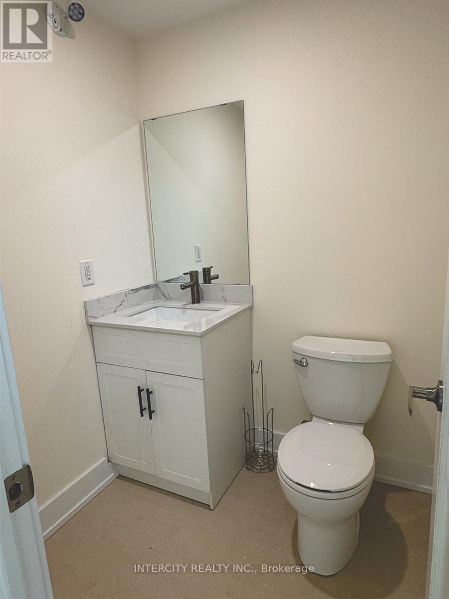 26b - 665 Millway Avenue, Vaughan, Ontario  L4K 3T8 - Photo 13 - N12735720