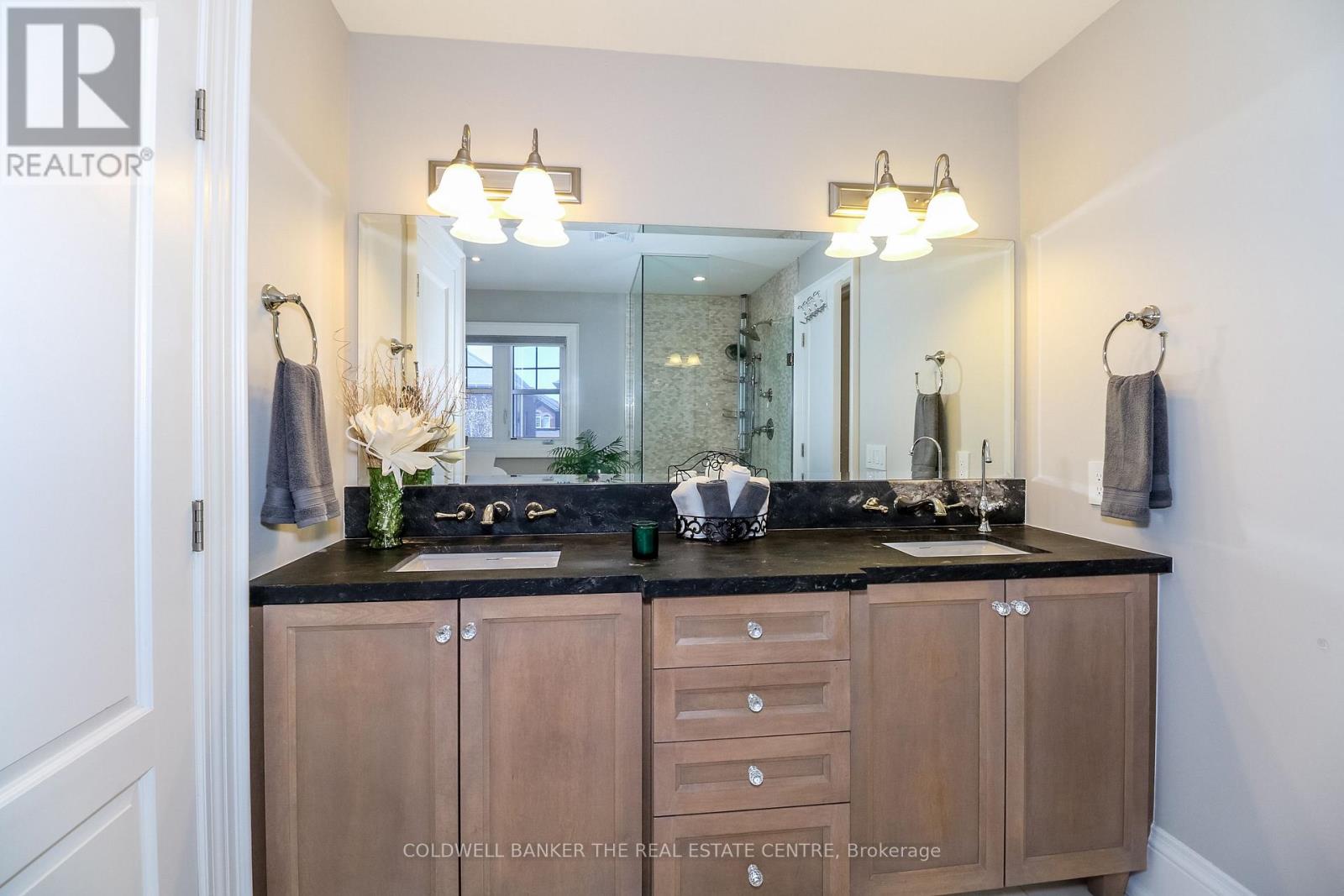 59 Leith Drive, Bradford West Gwillimbury (Bradford), Ontario  L3Z 0V6 - Photo 11 - N12770368