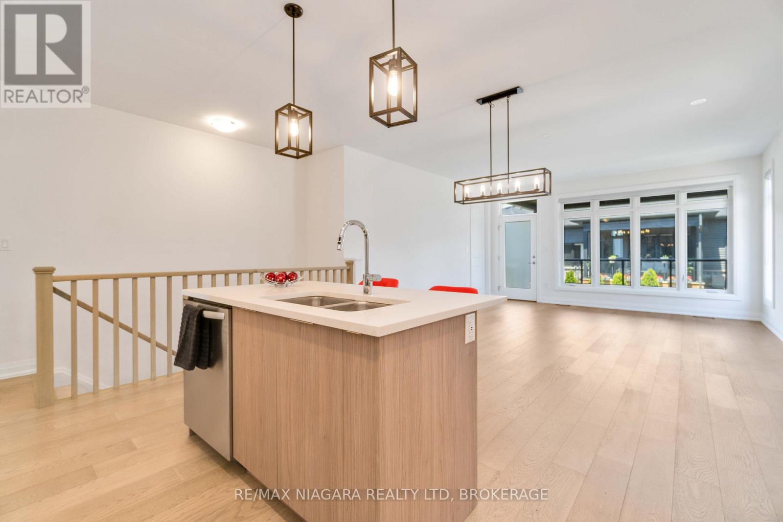 27 - 9150 Willoughby Drive, Niagara Falls (Chippawa), Ontario  L2G 0Z5 - Photo 5 - X12771618