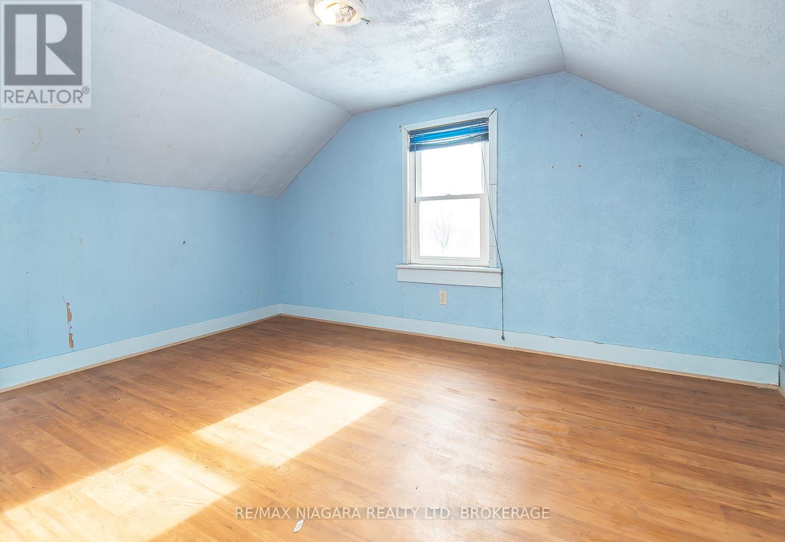 567 Killaly Street, Port Colborne, Ontario  L3K 2J8 - Photo 13 - X12771662