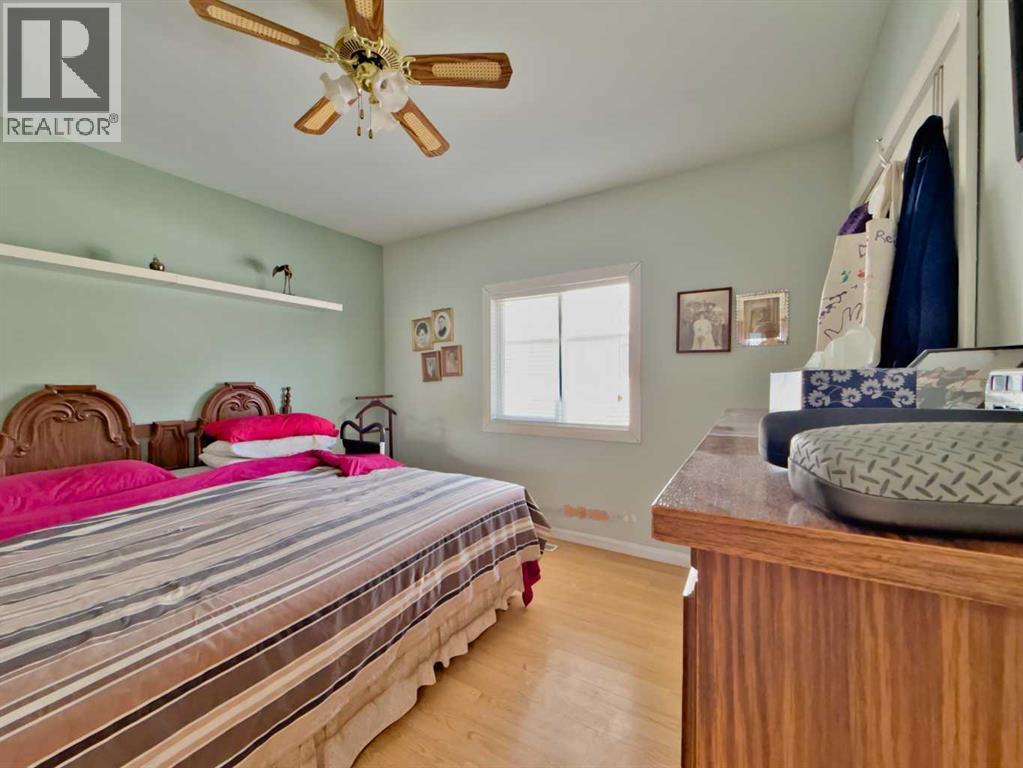 12718 21 Avenue, Blairmore, Alberta  T0K 0E0 - Photo 14 - A2281765