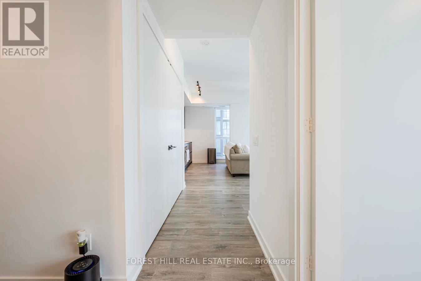 3006 - 327 King Street W, Toronto, Ontario  M5V 0W7 - Photo 3 - C12771638