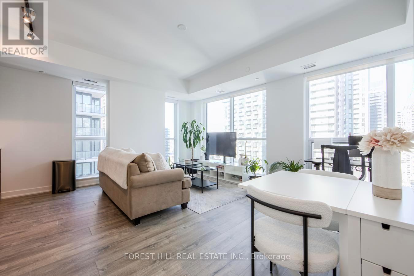 3006 - 327 King Street W, Toronto, Ontario  M5V 0W7 - Photo 4 - C12771638