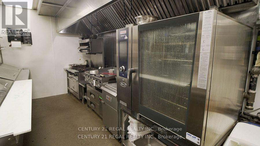 337 King Street W, Toronto, Ontario  M5V 2E7 - Photo 15 - C12771672