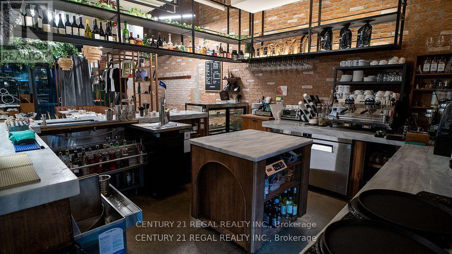 337 King Street W, Toronto, Ontario  M5V 2E7 - Photo 9 - C12771672