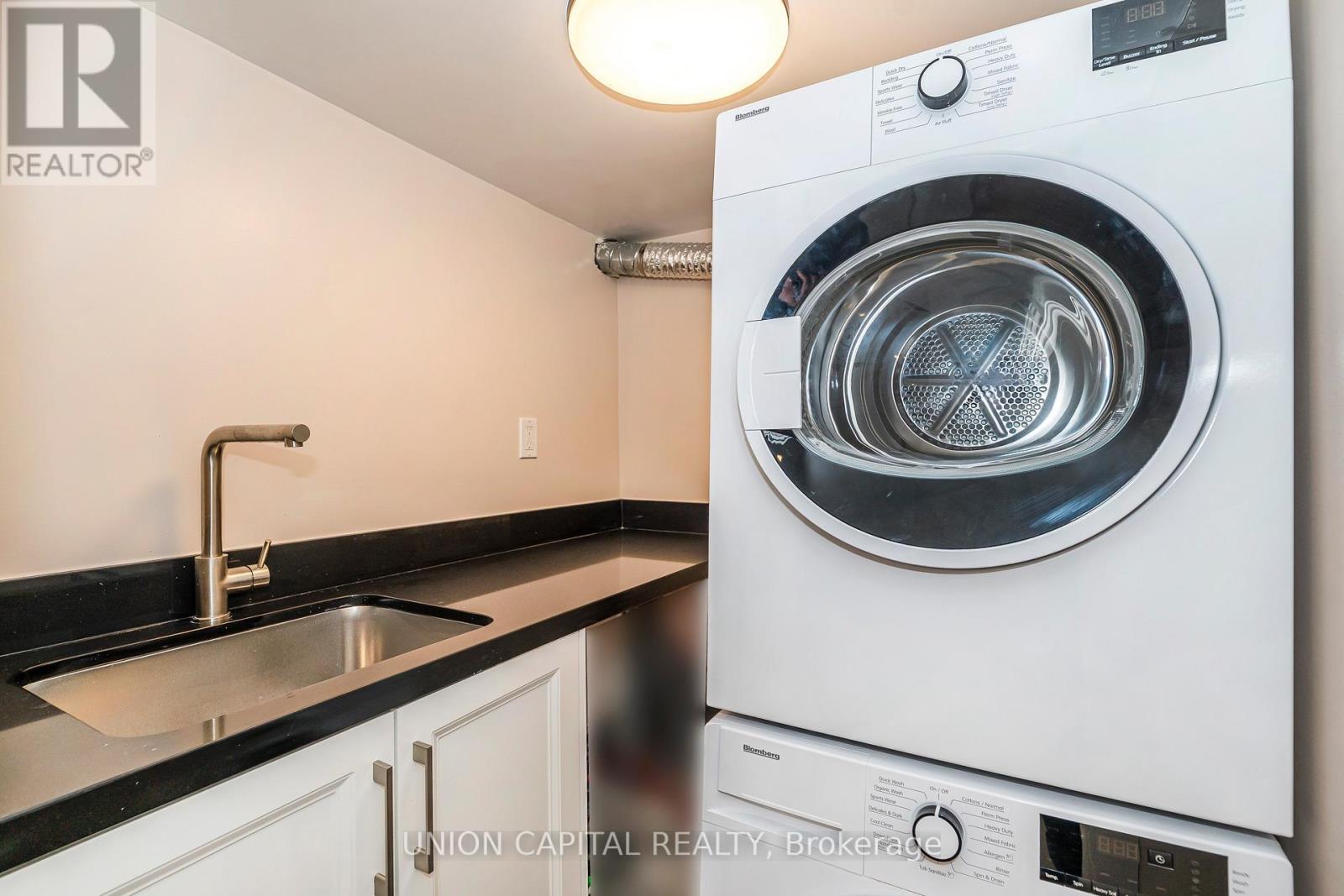 Basement - 40 Peveril Hill N, Toronto, Ontario  M6C 3B1 - Photo 21 - C12771810