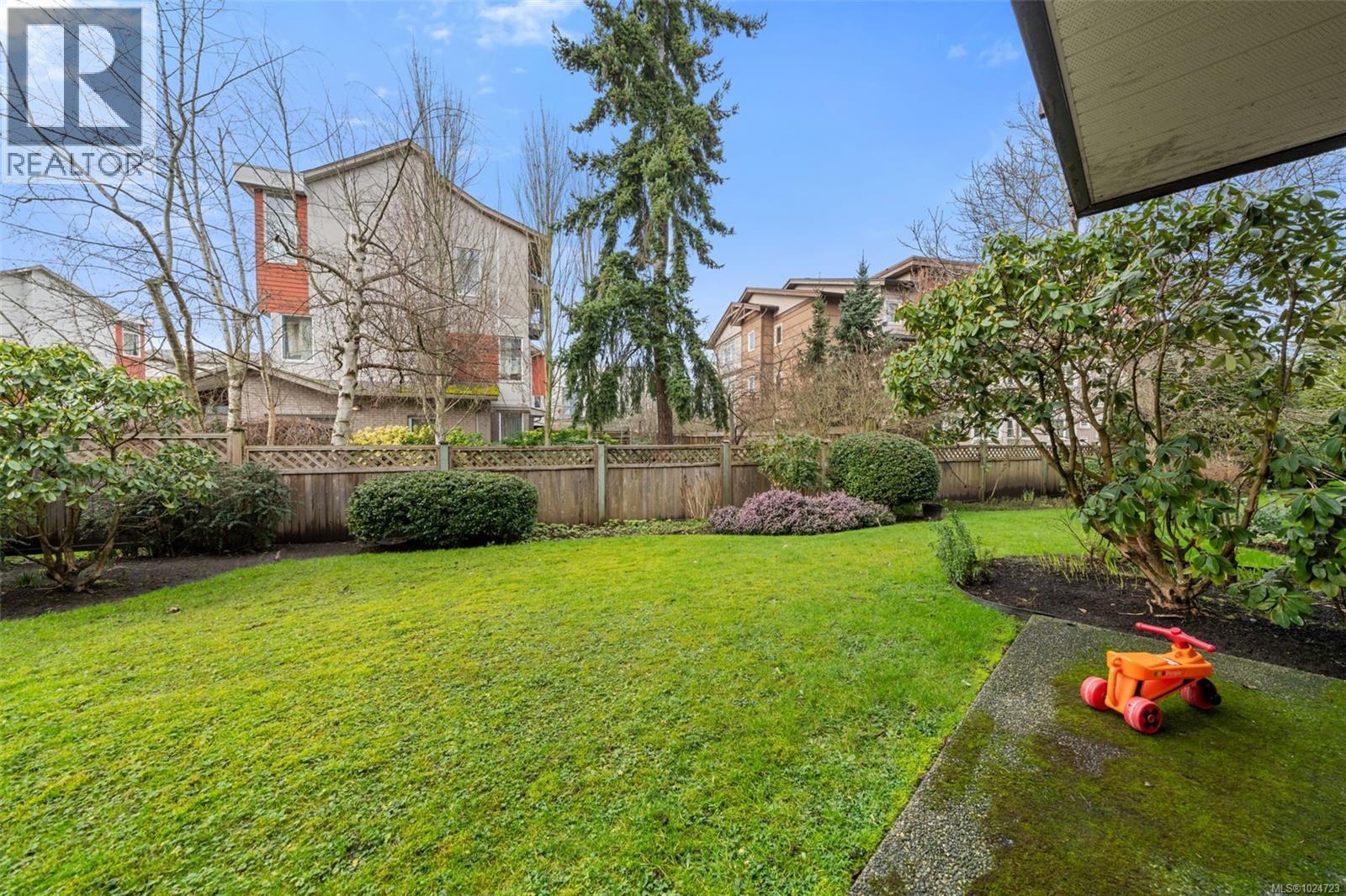 106 3724 Harriet Rd, Saanich, British Columbia  V8Z 3T2 - Photo 23 - 1024723