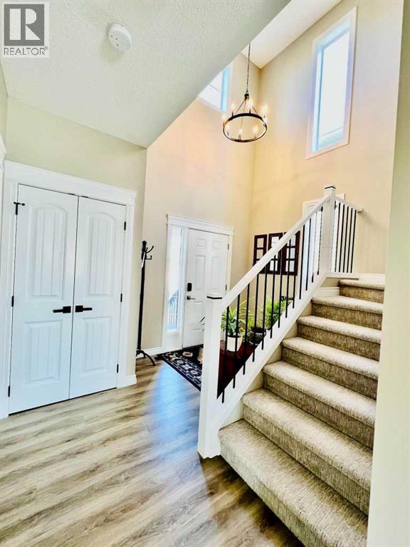 2117 Reunion Boulevard Nw, Airdrie, Alberta  T4B 0J2 - Photo 4 - A2275450