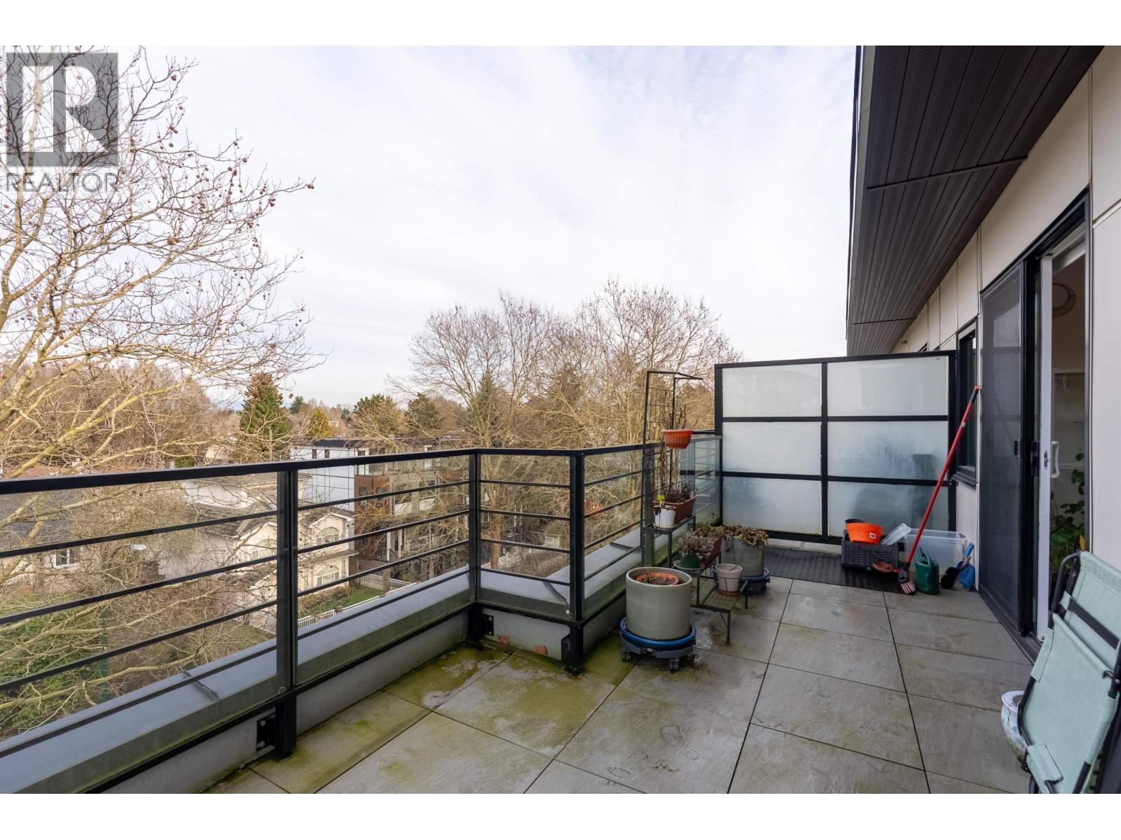 Listing Picture 8 of 23 : 405 2666 DUKE STREET, Vancouver / 溫哥華 - 魯藝地產 Yvonne Lu Group - MLS Medallion Club Member