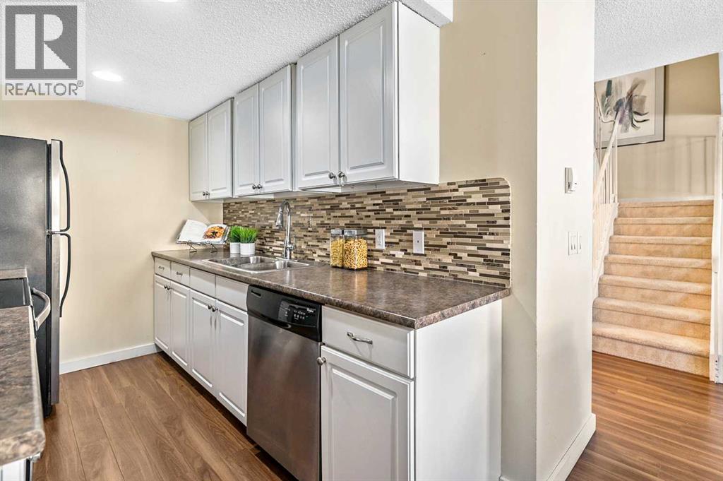 423, 200 Brookpark Drive Sw, Calgary, Alberta  T2W 3E5 - Photo 4 - A2277227