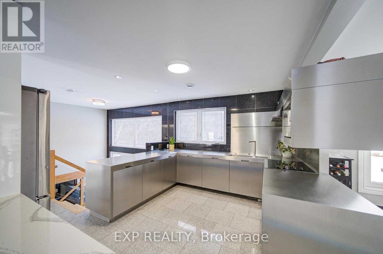 3505 Cochrane Street, Whitby, Ontario  L1R 2P2 - Photo 11 - E12771616