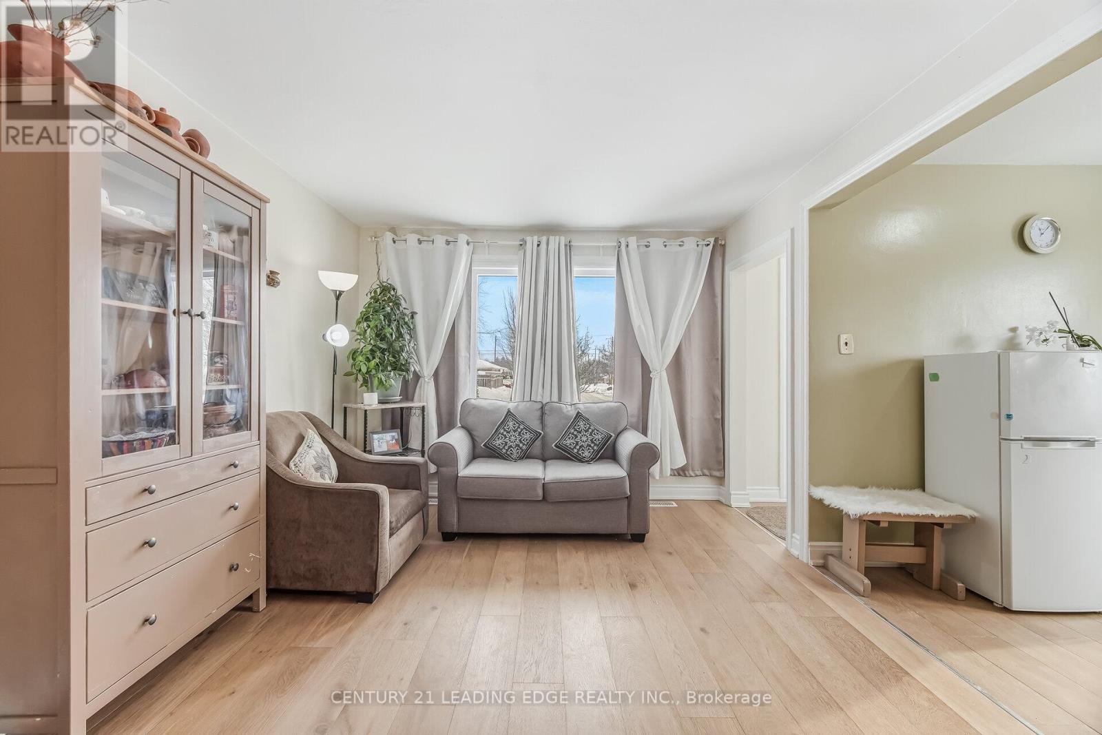 58 Rushley Drive, Toronto, Ontario  M1P 3S5 - Photo 7 - E12771624