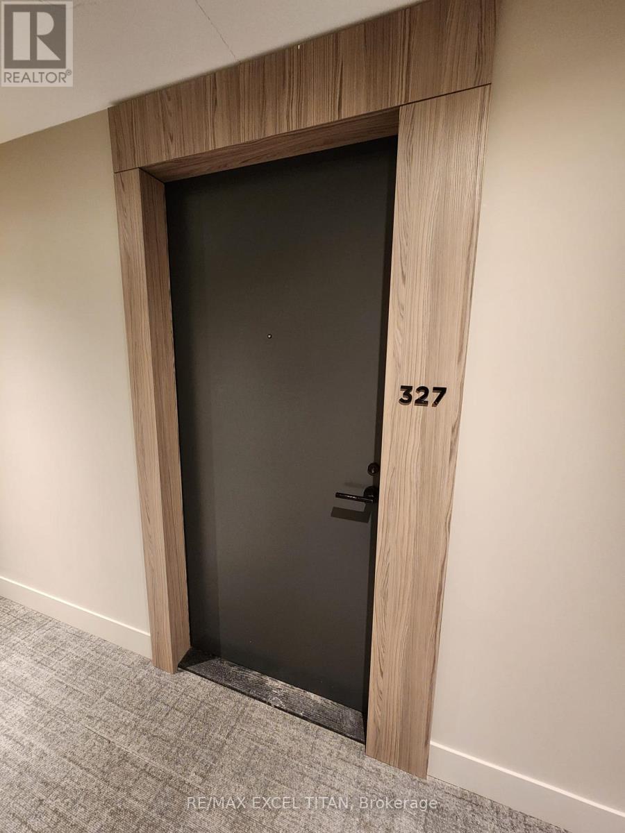 327 - 1612 Charles Street, Whitby, Ontario  L1N 0P3 - Photo 2 - E12771816