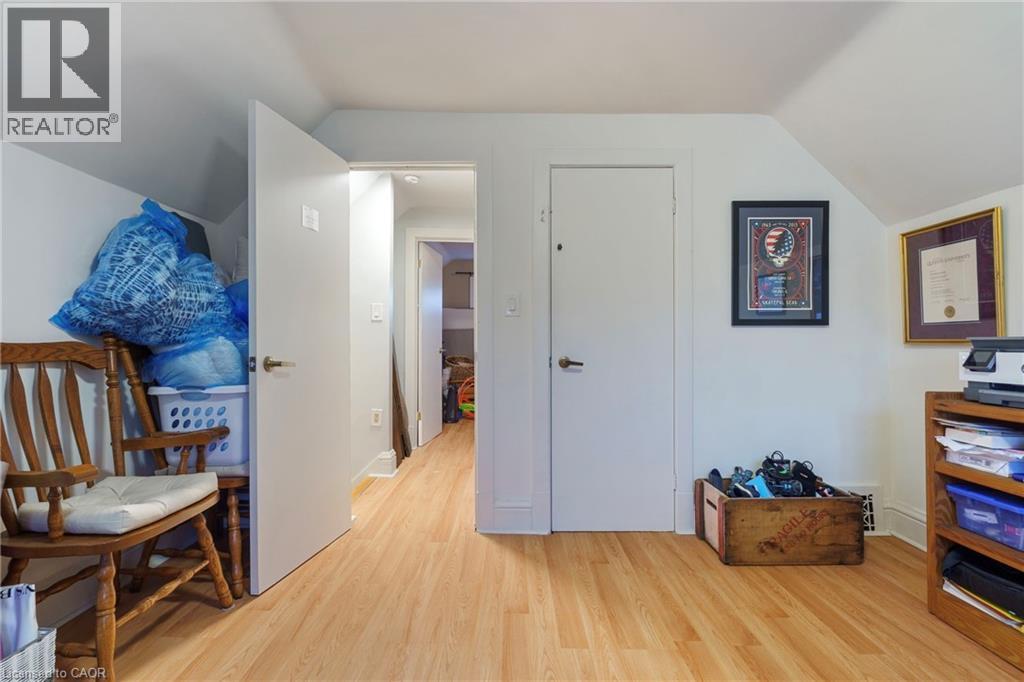 186 Balsam Avenue S Unit# Main, Hamilton, Ontario  L8M 3B8 - Photo 35 - 40795749