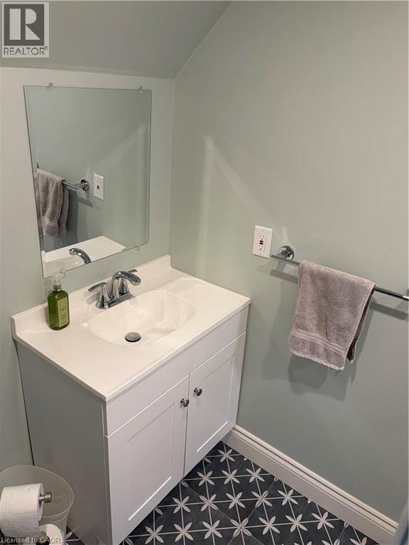 186 Balsam Avenue S Unit# Main, Hamilton, Ontario  L8M 3B8 - Photo 40 - 40795749