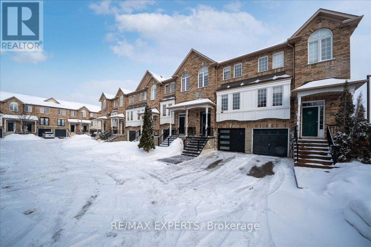 36 - 165 Fieldstone Drive, Vaughan, Ontario  L4L 9M1 - Photo 3 - N12771708