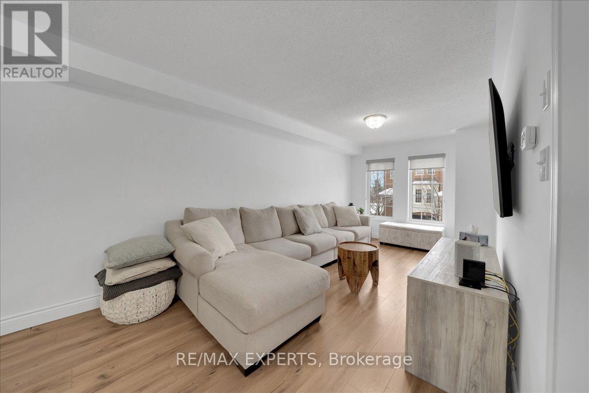 36 - 165 Fieldstone Drive, Vaughan, Ontario  L4L 9M1 - Photo 8 - N12771708