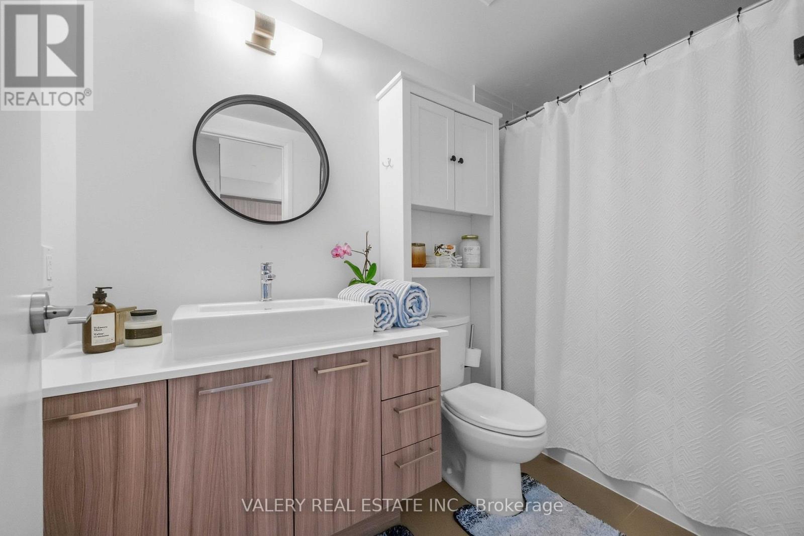 325 - 4800 Highway 7, Vaughan, Ontario  L4L 1H8 - Photo 6 - N12771710
