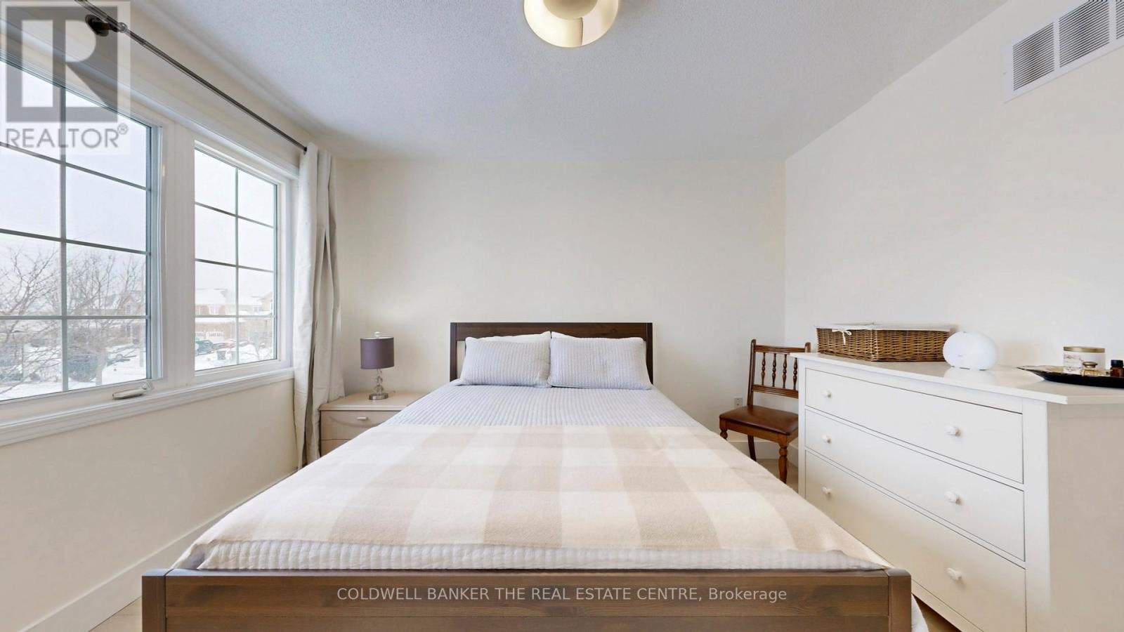 40 Steele Street, New Tecumseth, Ontario  L9R 0E6 - Photo 4 - N12771712