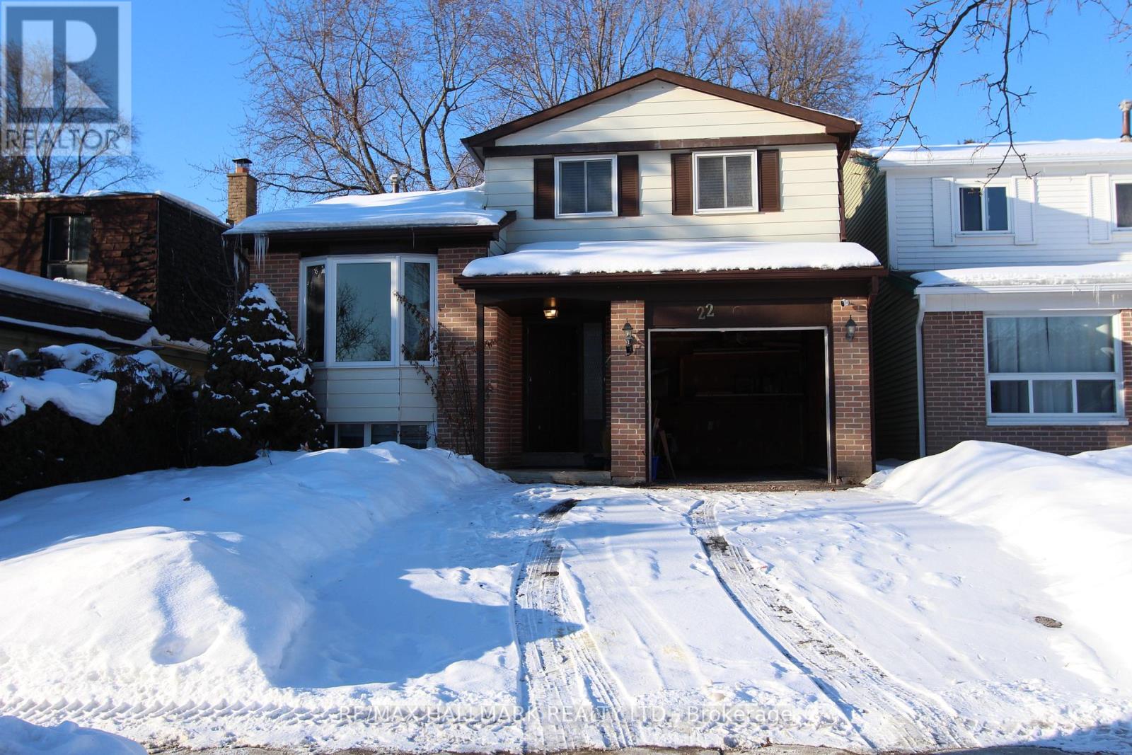 22 SPRINGHEAD GARDENS, Richmond Hill, Ontario