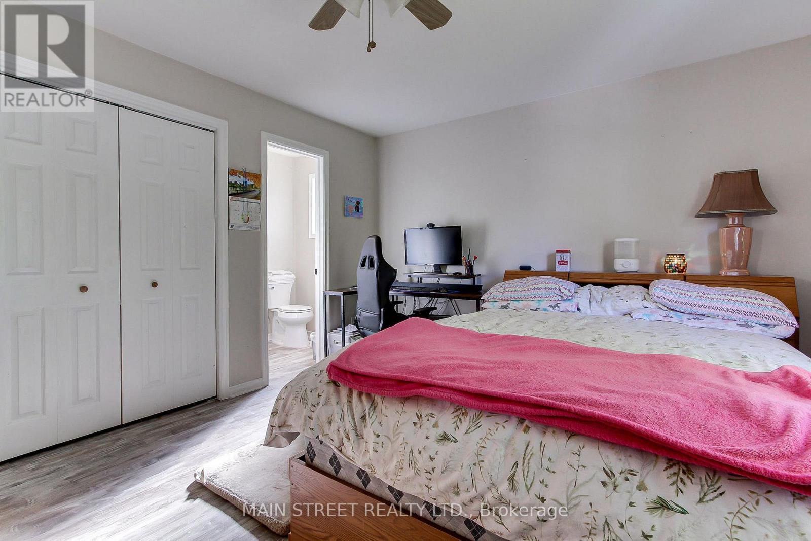 16 Ramsay Street, East Gwillimbury, Ontario  L0G 1H0 - Photo 13 - N12771748