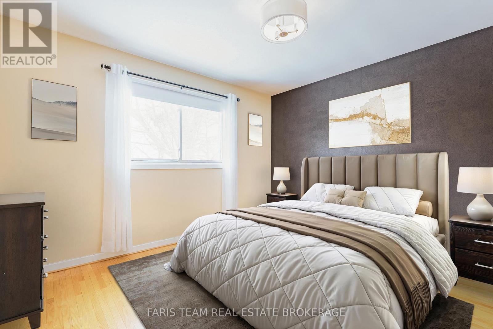 64 Steel Street, Barrie (Grove East), Ontario  L4M 4H5 - Photo 11 - S12771602