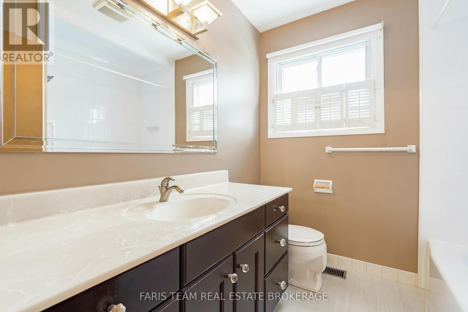 64 Steel Street, Barrie (Grove East), Ontario  L4M 4H5 - Photo 18 - S12771602